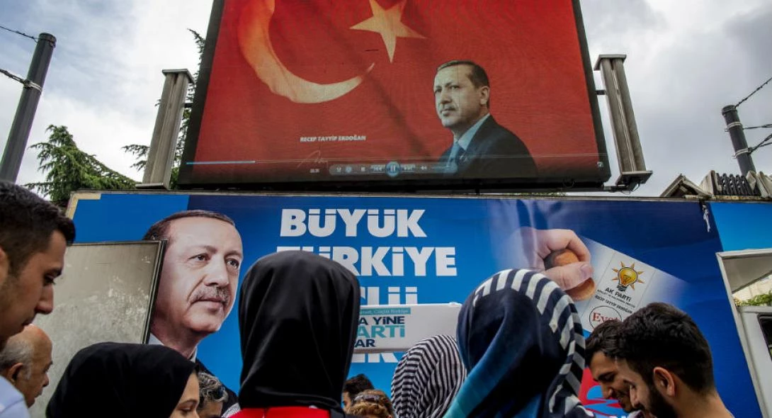 Τουρκικές εκλογές: Προβάδισμα Ερντογάν στα πρώτα αποτελέσματα – Διατηρεί την κυριαρχία στον πρώτο γύρο ο «Σουλτάνος» – «Έξαλλος» ο Ιντζέ για κρατικά ΜΜΕ